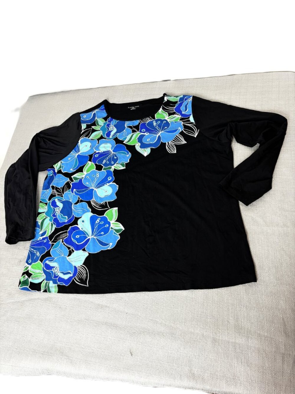 * Lands’ End Casual Career Blue Floral Long Sleeve Top Sz 1 X - Picture 4 of 9